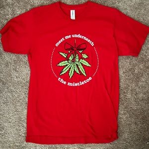 Cannabox - mistletoe t-shirt